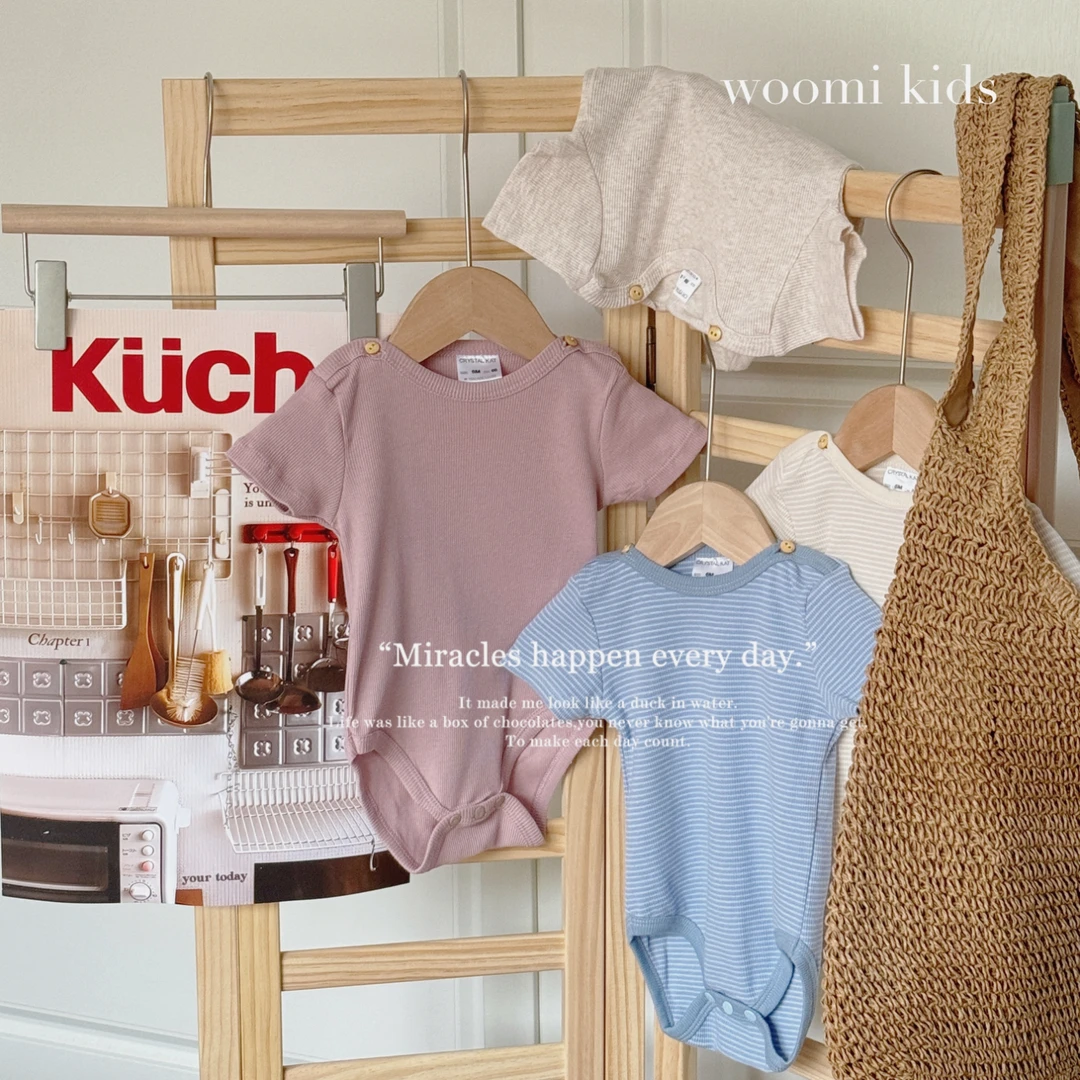 woomi·爱尔兰初·宝宝春秋季纯色极简木质肩扣短袖包屁衣连体衣