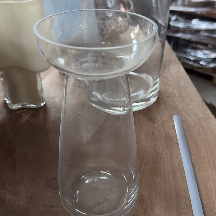 U***•11*22透明蘑菇花瓶