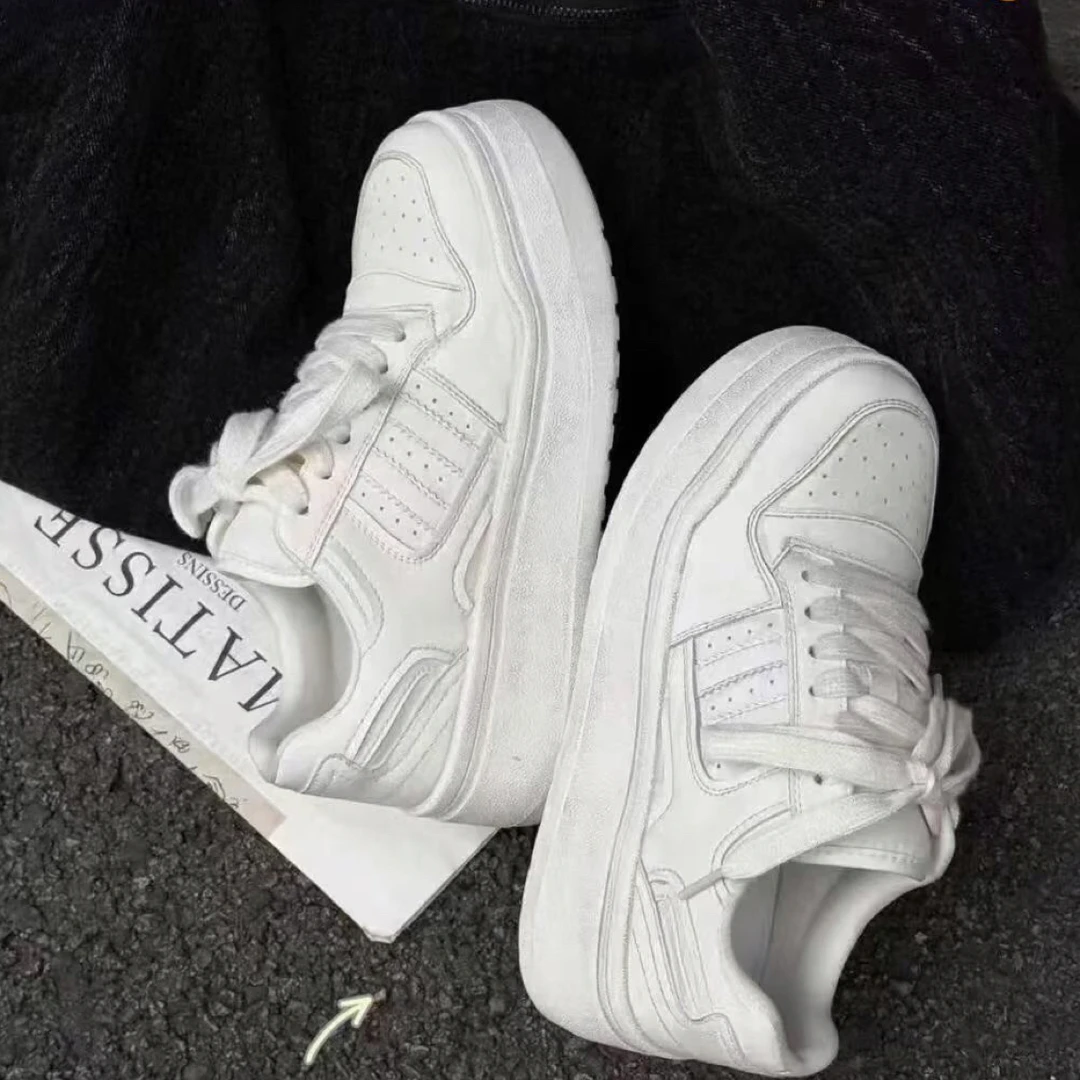 时尚休闲鞋小白鞋脏脏鞋松糕厚底加棉系带圆头舒适百搭9206