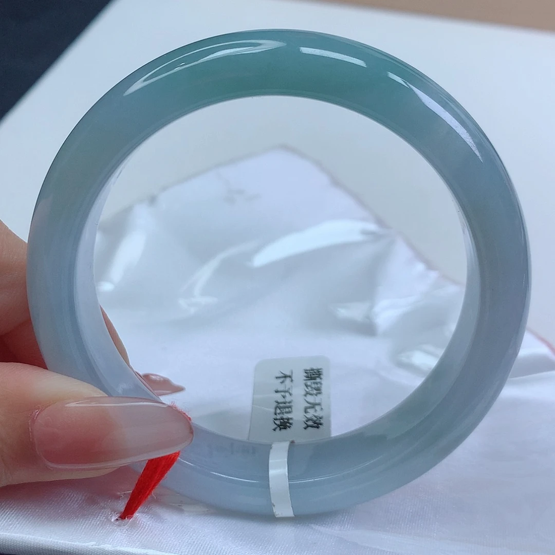 翡翠手镯未镶嵌59.6圈口