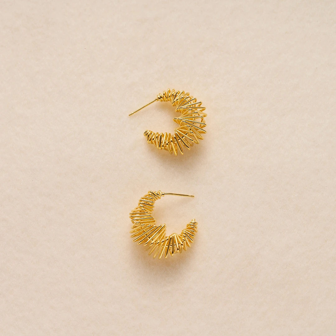 by humankind 铜合金耳饰 轻奢重工不规则编织C型线圈耳钉