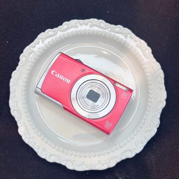 95新 Canon/佳能 佳能A2500人像冷白皮自带氛围感小卡片机