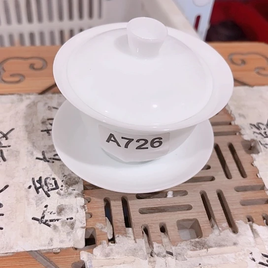 微瑕介意的勿拍，喜欢再下单，谢谢支持