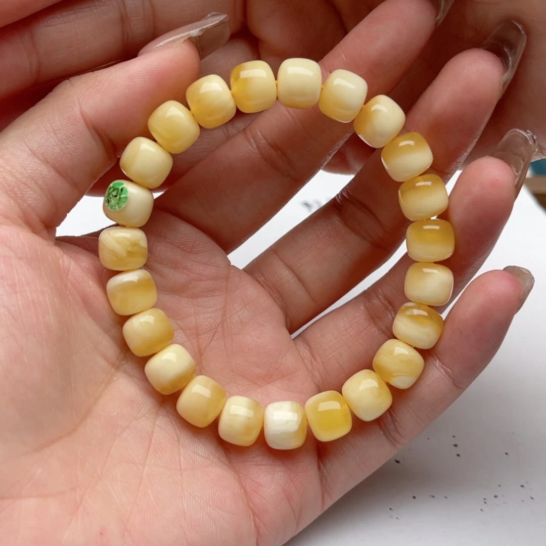 蜜蜡裸石未镶嵌W***涛蜜蜡手串梦