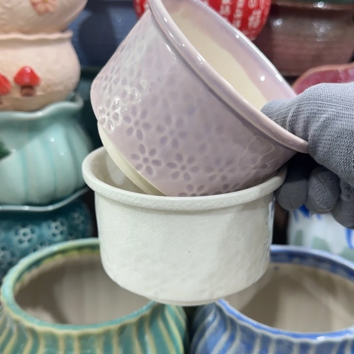 凑9块包邮，有孔，陶瓷花盆