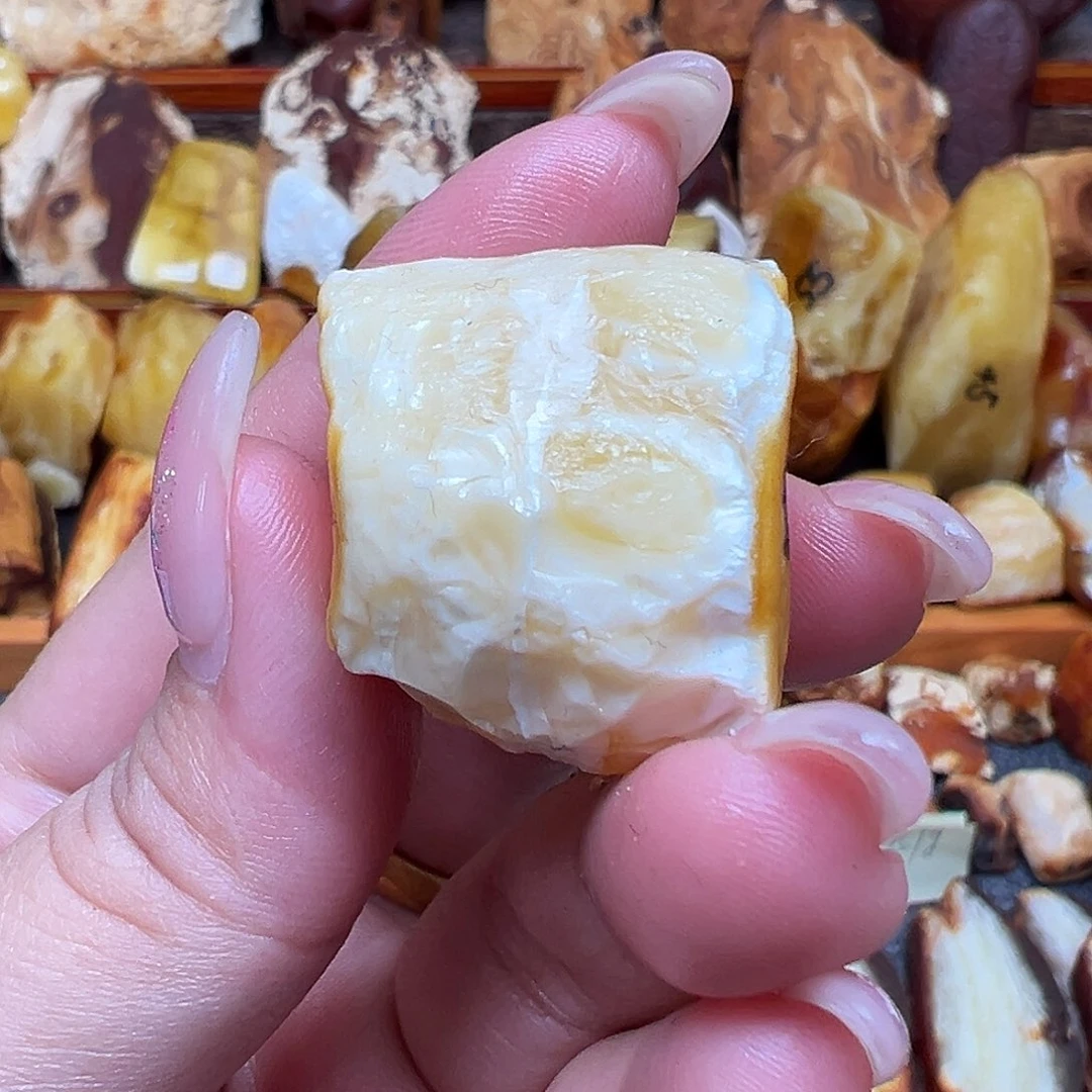 定制琥珀未镶嵌蜜蜡