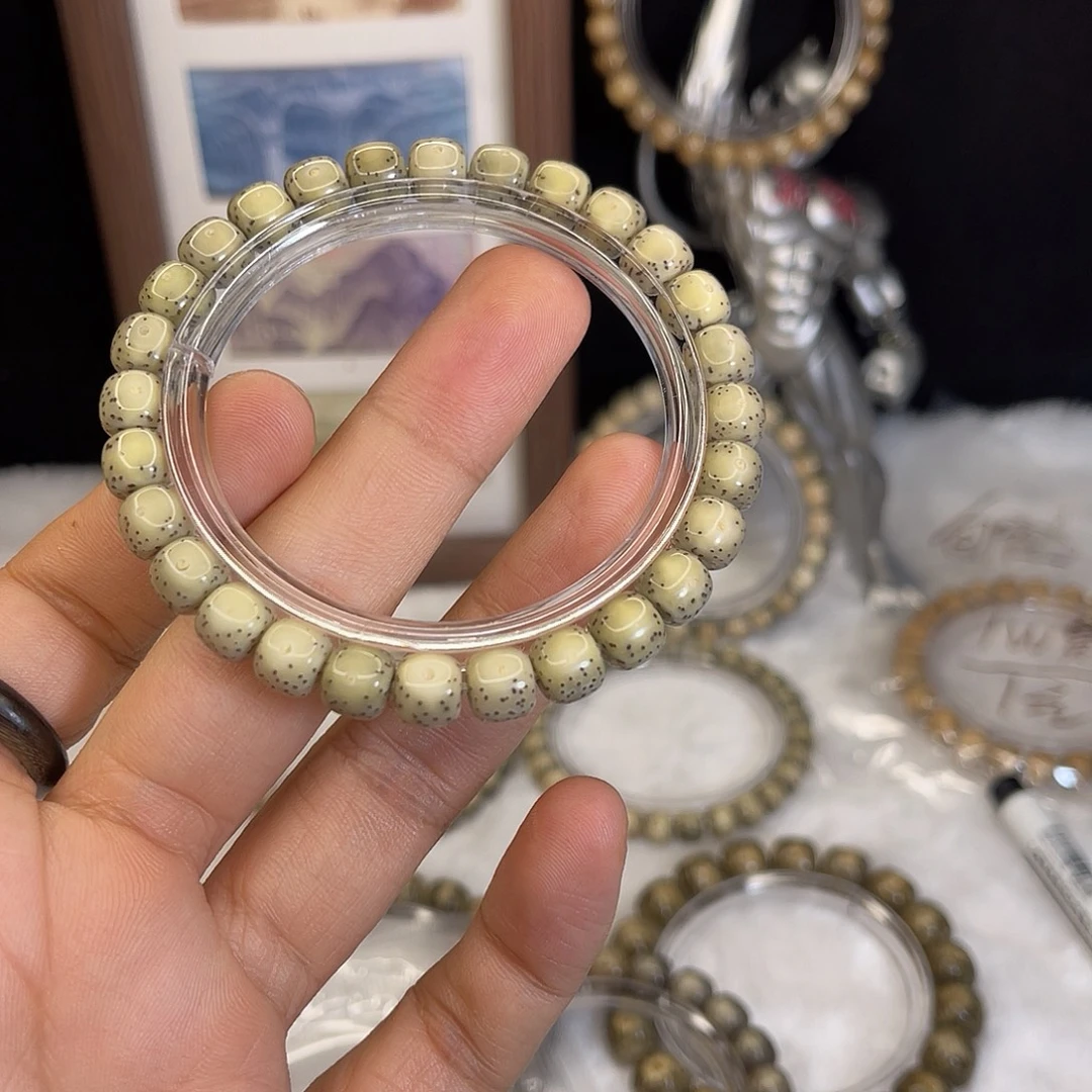 星月菩提手串914 号.  星月菩提.  一物一图.