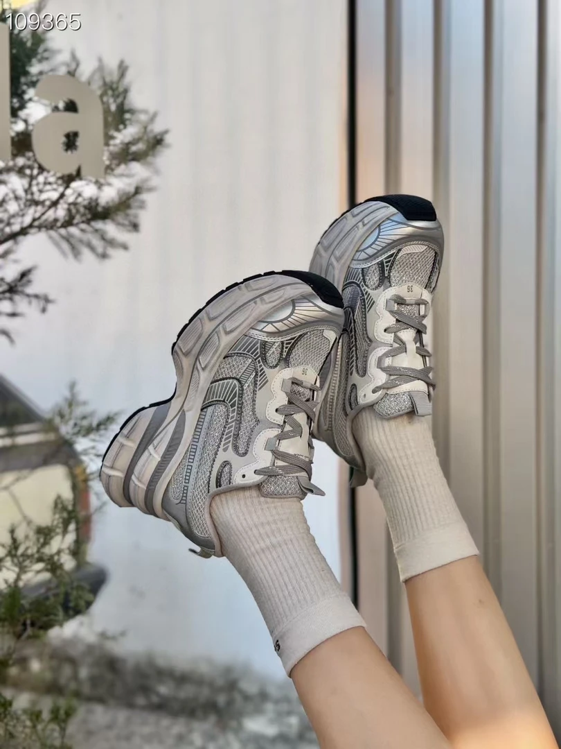 2025春季新品（飞姐家）老爹鞋透气时尚休闲鞋低帮女鞋复古