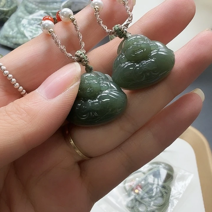 颈饰未镶嵌和田玉30