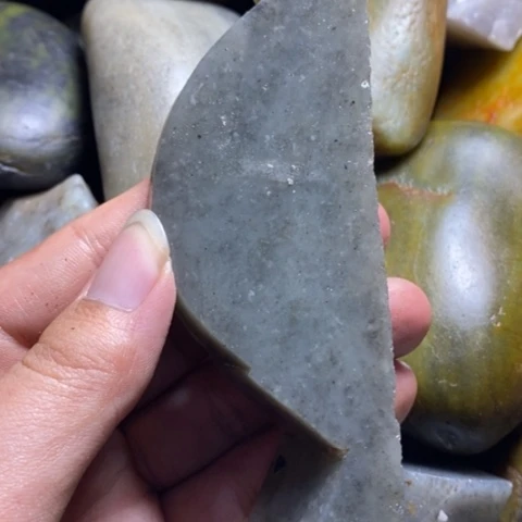 未镶嵌和田玉（糖玉）挂件