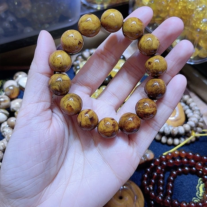 琥珀珠宝奇石未镶嵌