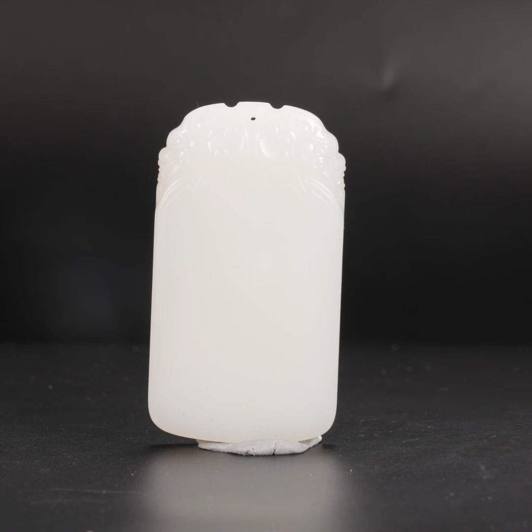 lot23和田玉羊脂白玉无事牌/保利拍卖