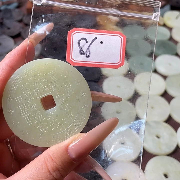 蛇纹石玉合金颈饰