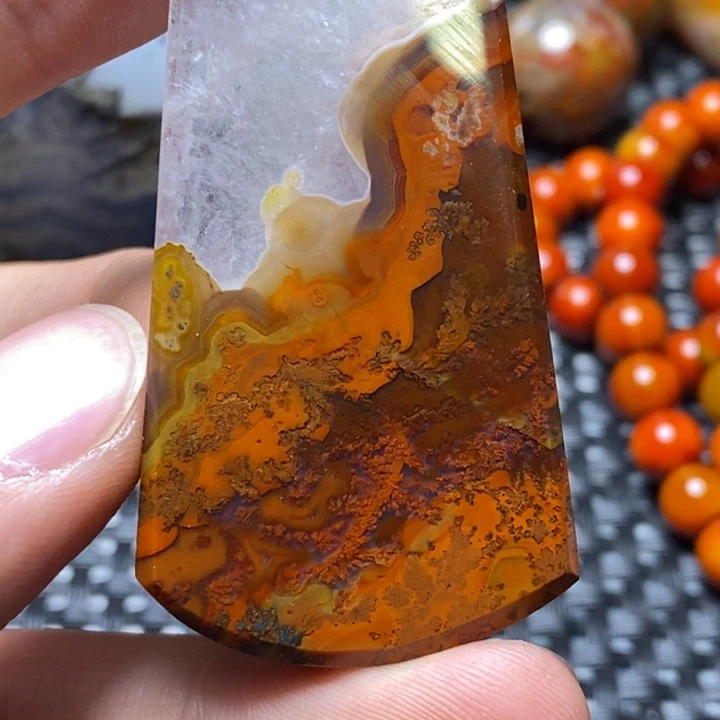 玛瑙/玉髓颈饰未镶嵌