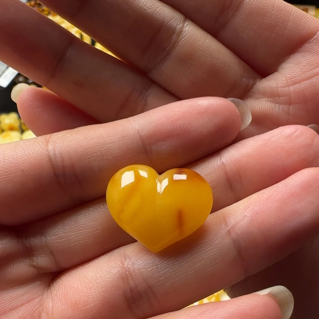 开***我蜜蜡颈饰未镶嵌蜜蜡鸡油黄屁桃吊坠（定制孔不退换）