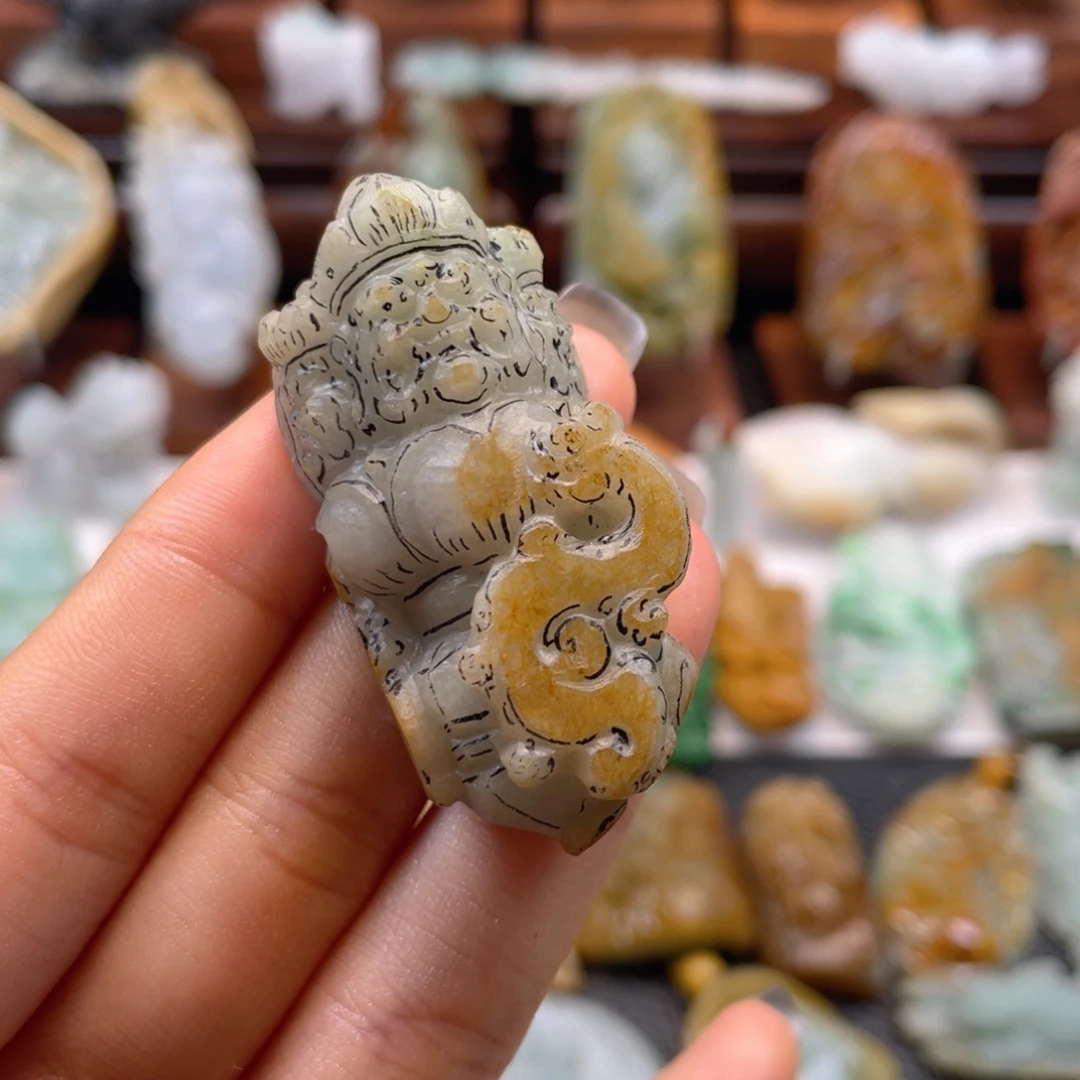 定制翡翠未镶嵌翡翠