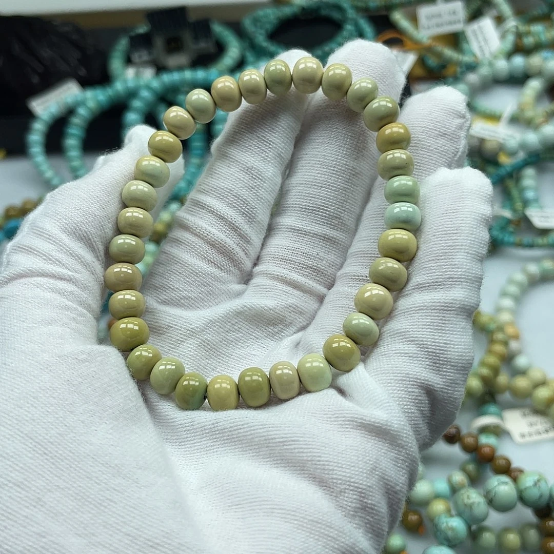 爵***瑞绿松石未镶嵌珠宝奇石