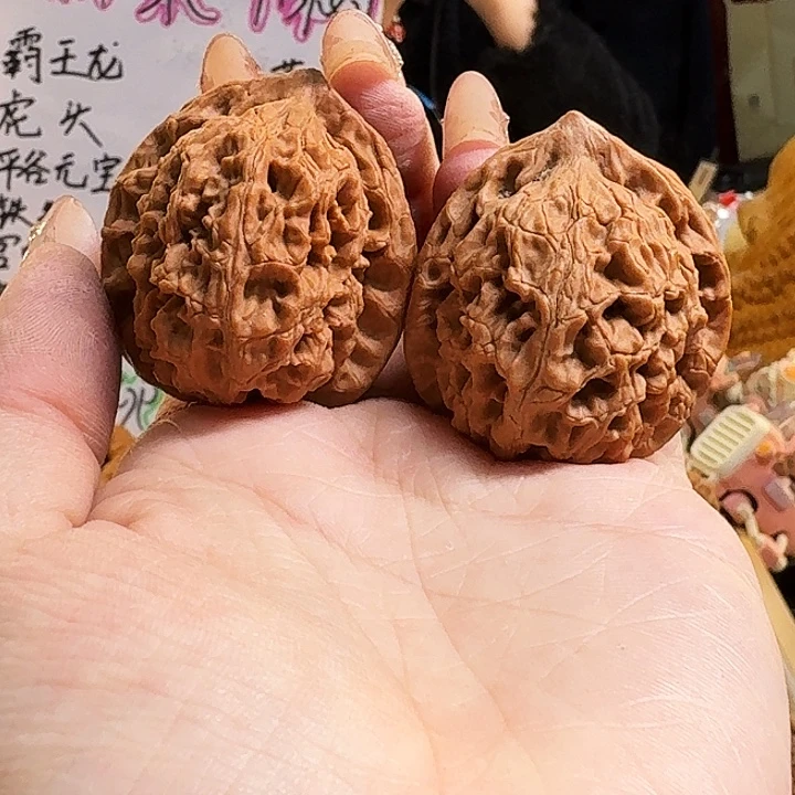 桃核吊坠鸡心37尺