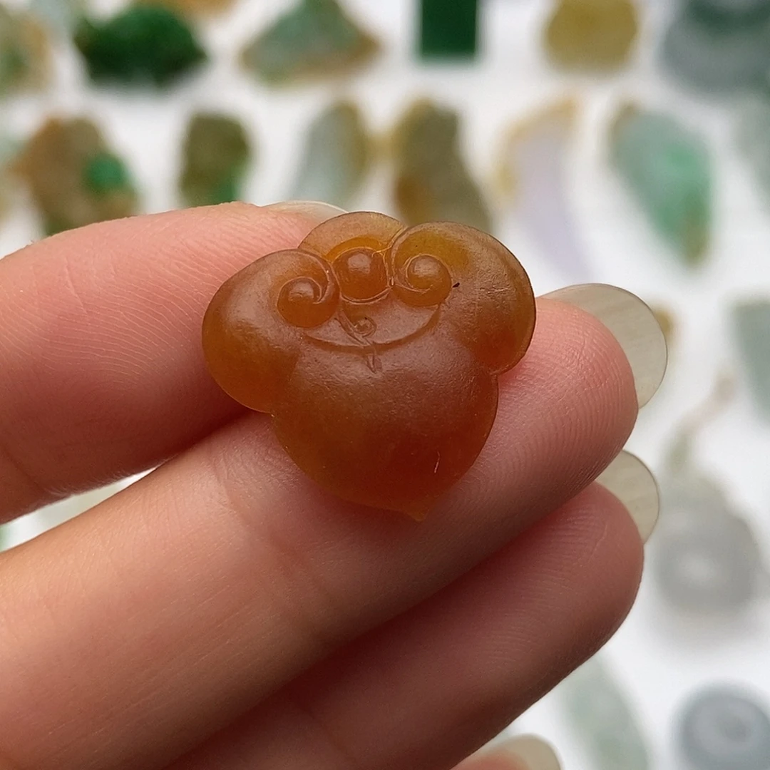 定制翡翠未镶嵌125686986