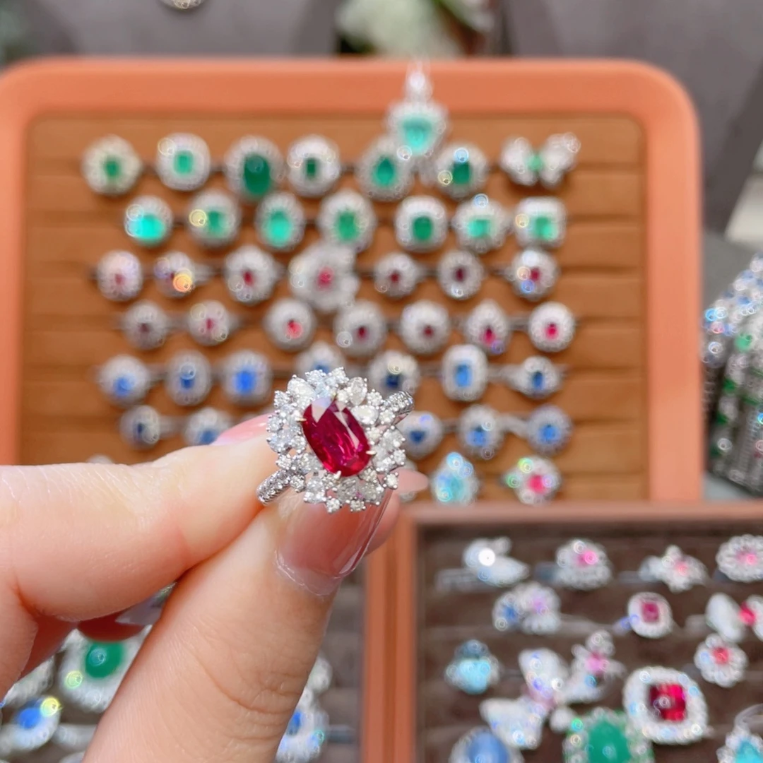 18K金镶嵌红宝石戒指无烧1