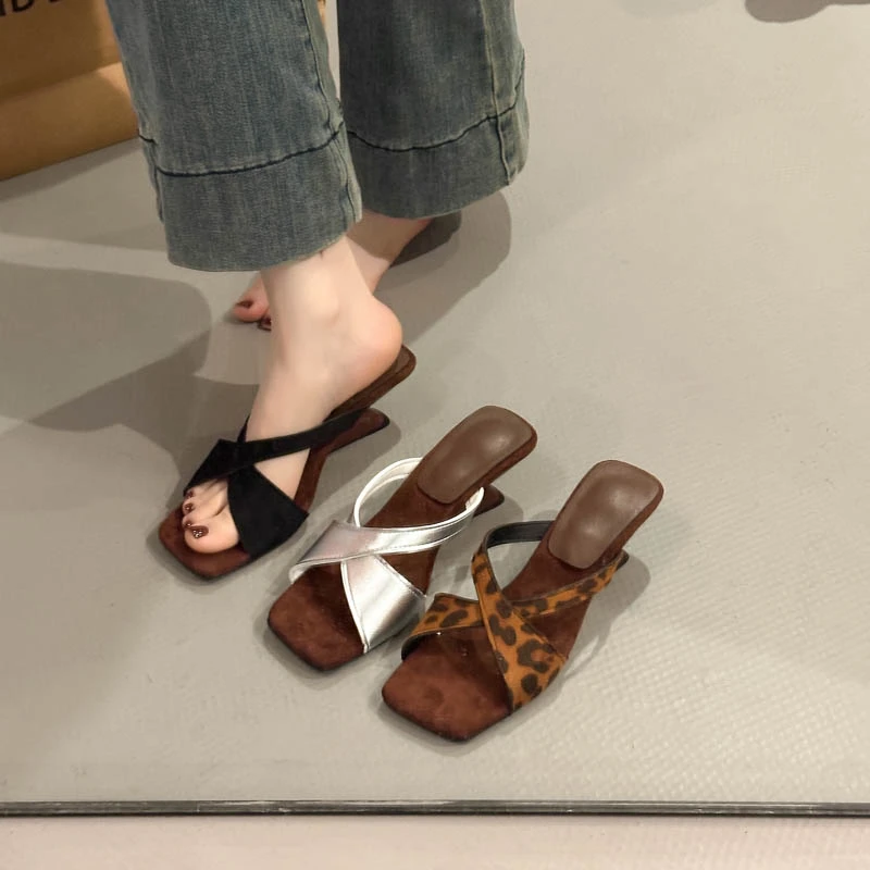 复古一字拖法式绒面黑色露趾一字拖鞋女夏外穿休闲仙女风高跟凉鞋