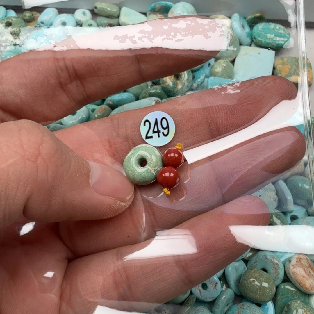 南红玛瑙未镶嵌珠宝奇石