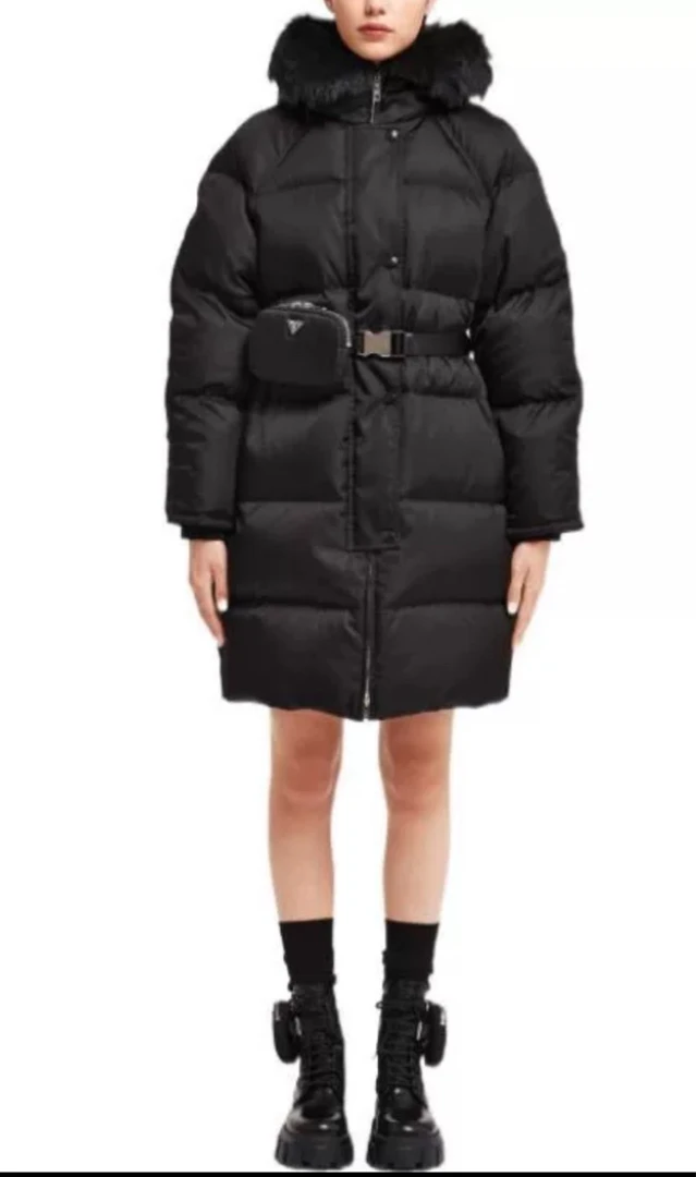 99新 Prada/普拉达 SS22纯色收腰长袖羽绒夹克外套 36码 01350