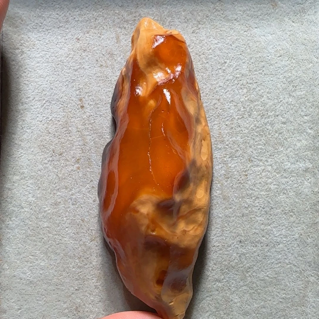 未镶嵌定制琥珀武*钰专拍