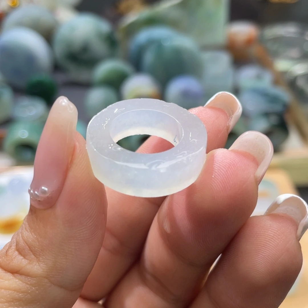 定制翡翠未镶嵌天然翡翠