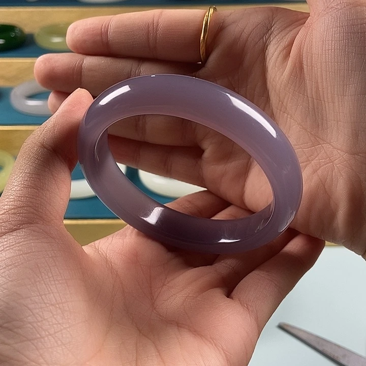 秦***岭56圈口正圈烟紫手镯