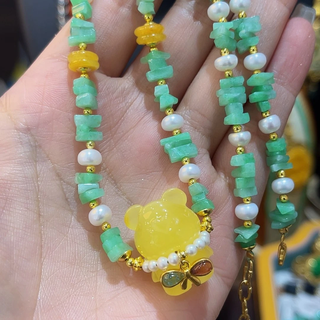 翡翠未镶嵌项链用****8小熊