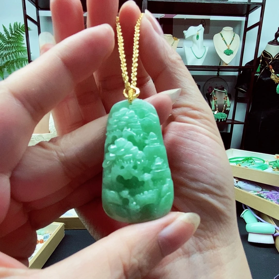 翡翠未镶嵌颈饰吊坠