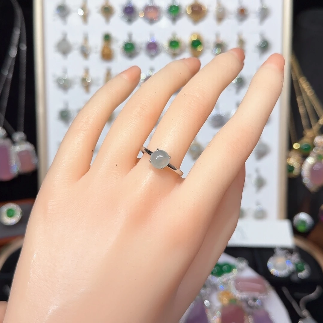 翡翠戒指未镶嵌啊啊啊啊