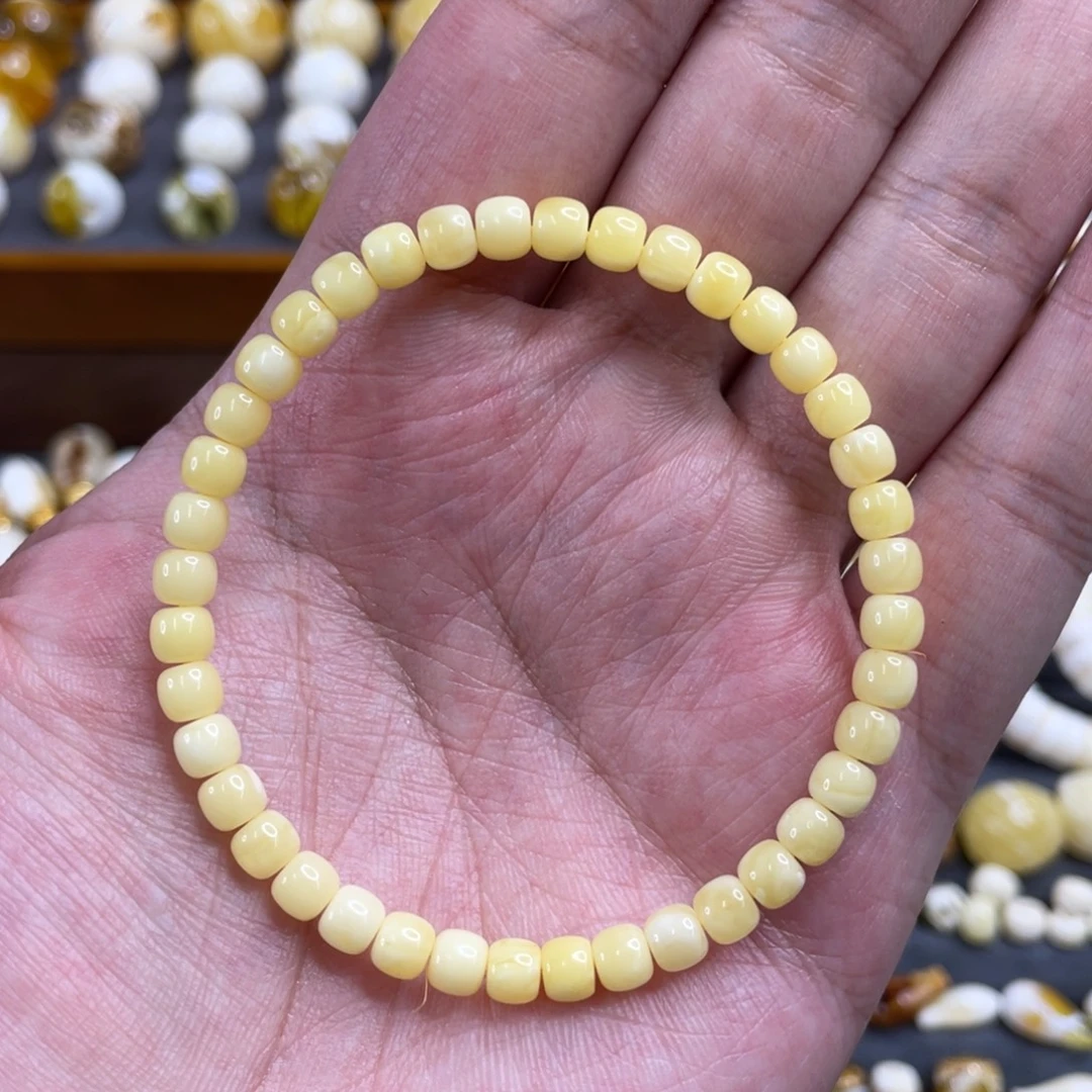 琥珀未镶嵌裸石5毫米 一物一拍