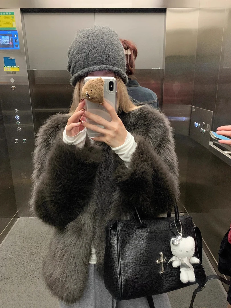 主推系列“摩卡灰棕”环保皮草高级感毛毛外套女秋冬短款皮毛一体