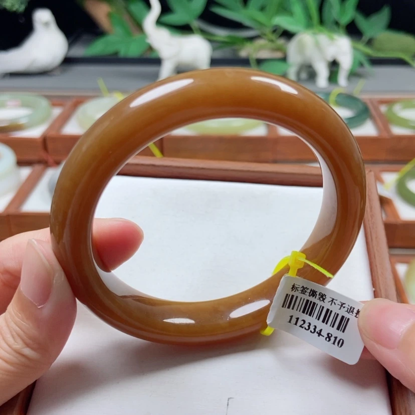 【闪购商品】和田玉手镯未镶嵌57