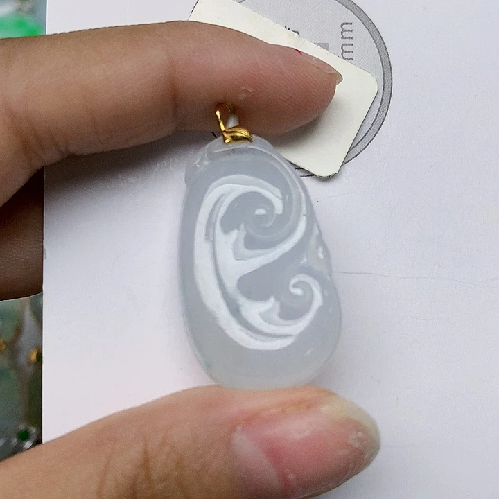 颈饰18K金镶嵌翡翠天然翡翠