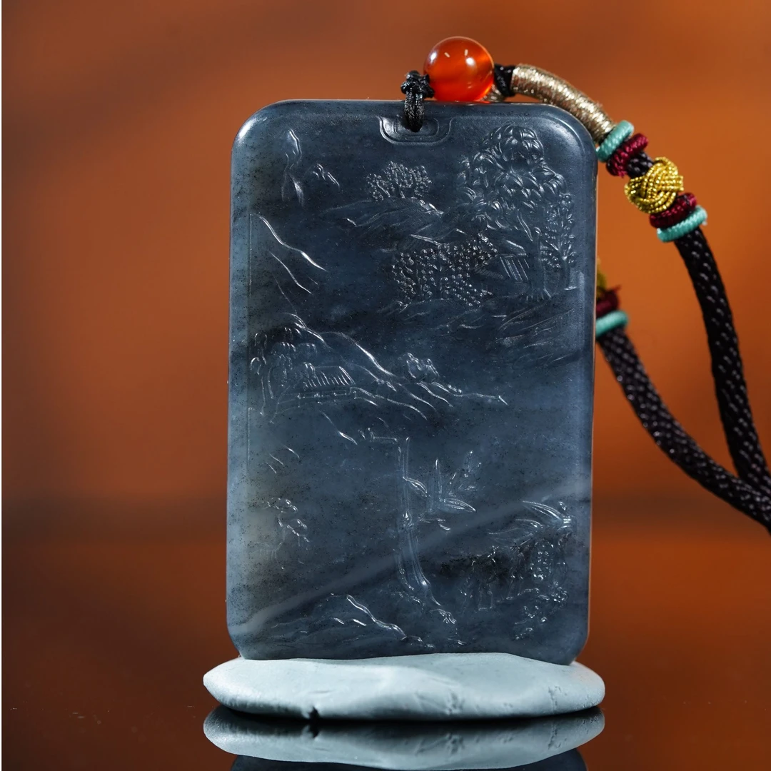 和田玉新疆青花山水牌挂牌 71.67g L251108003 B