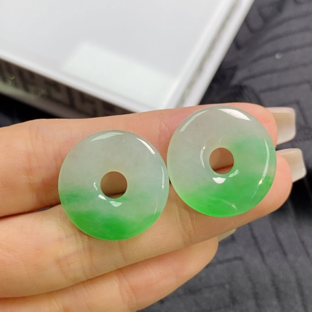 未镶嵌翡翠耳饰甜甜圈