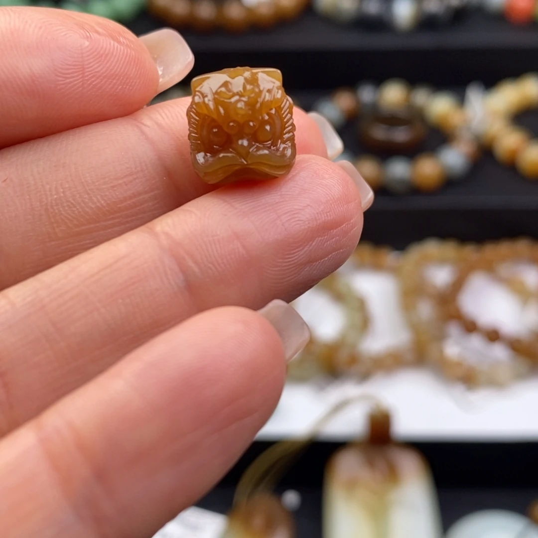 和田玉未镶嵌手串