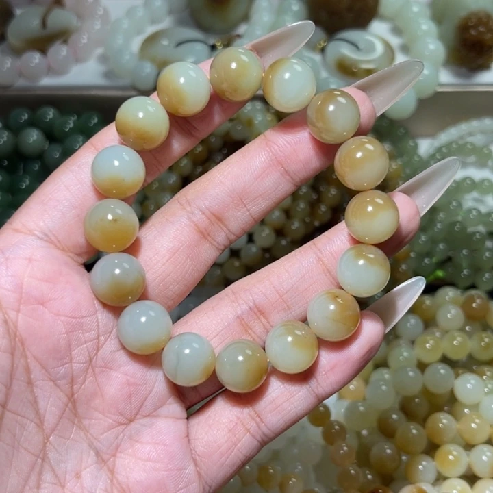 多***天未镶嵌手链和田玉