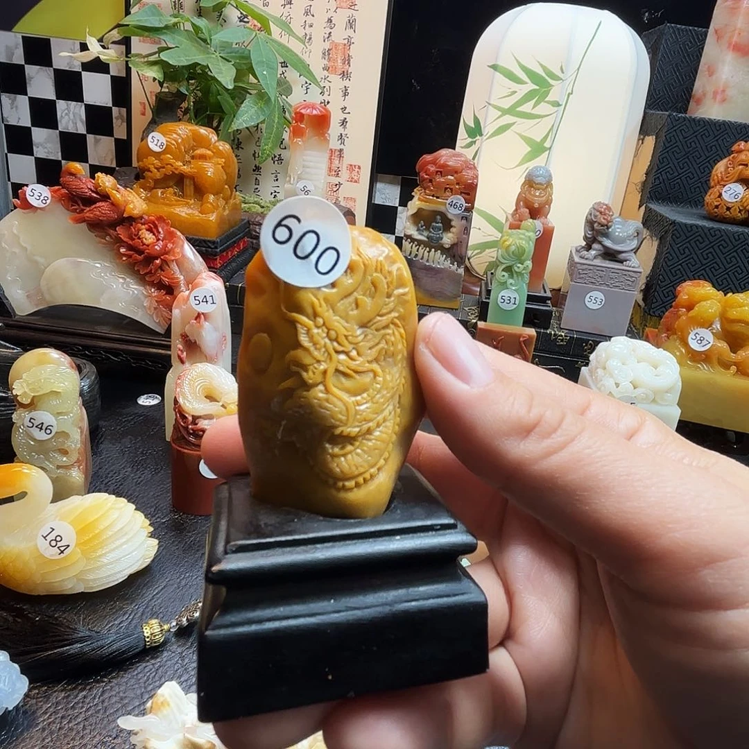 寿山石印石龙腾四海