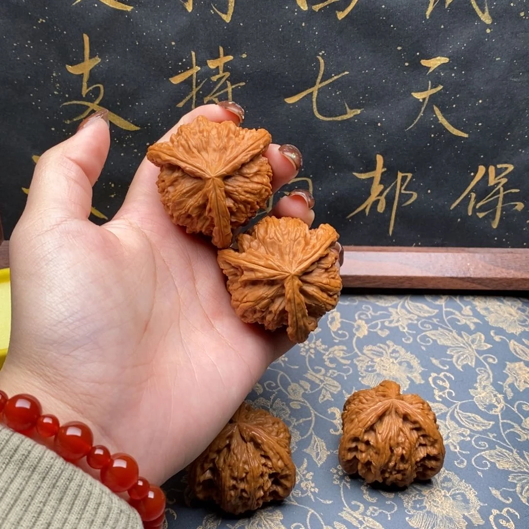 吊坠文玩核桃会***豚