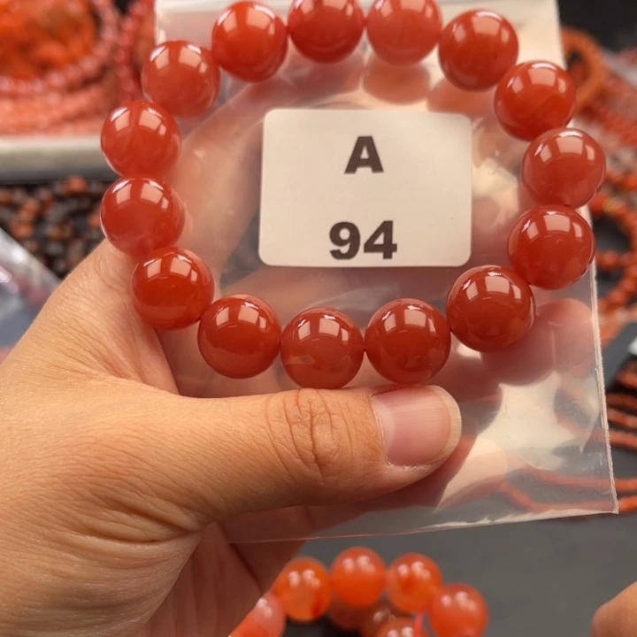 南红玛瑙未镶嵌多样性发货默认微瑕称重14mm