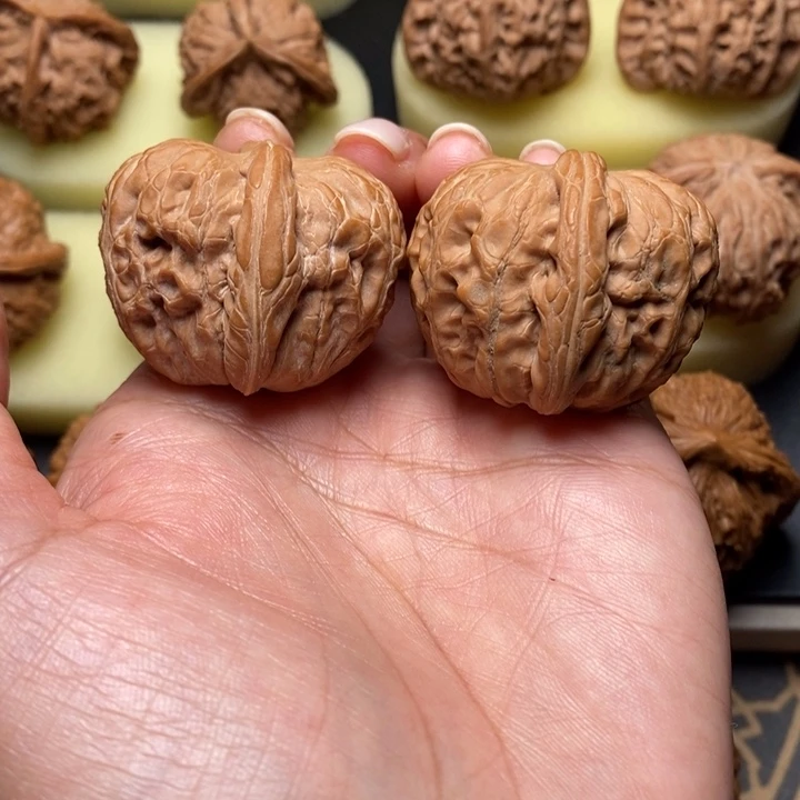 文玩核桃吊坠元宝41