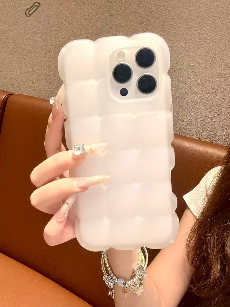 简约可爱纯白冰块气囊壳适用苹果16/15/14防摔手机壳