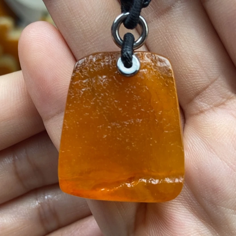 【闪购商品】琥珀颈饰未镶嵌