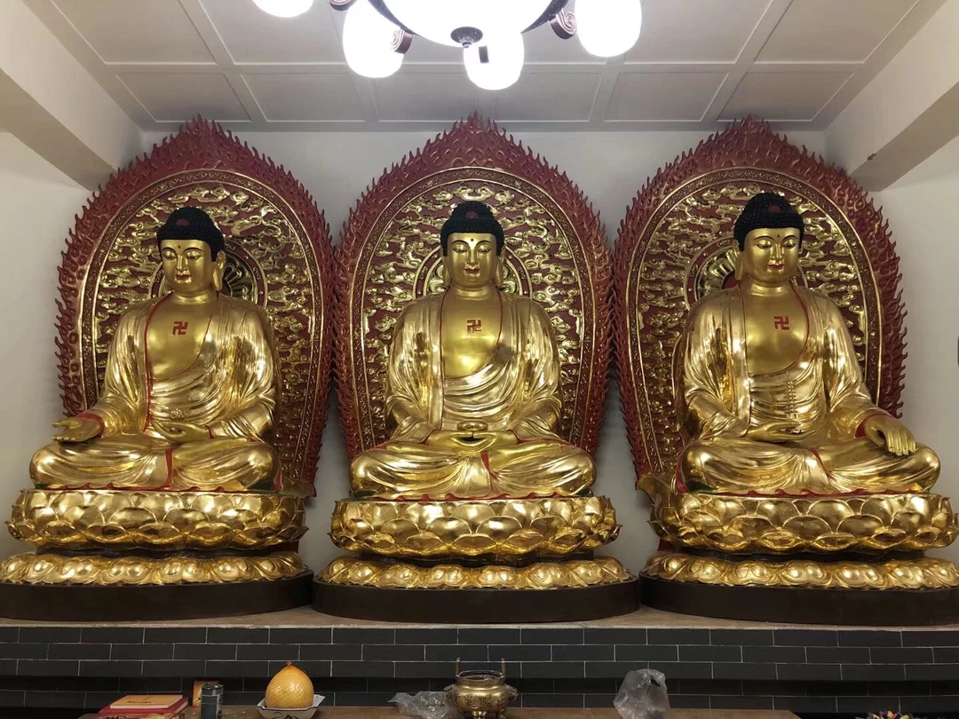三宝佛铜像贴金佛像五台山法喜寺
