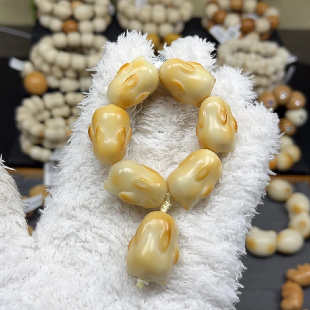 菩提根/象牙果吊坠2.4.2炭烤趴趴兔手捻