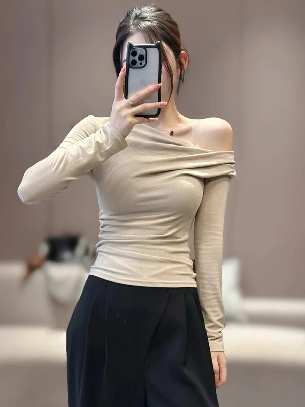 设计感荡领斜肩一字肩长袖T恤女2025秋季新款修身显瘦打底衫上衣